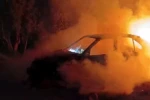 Hatay’da otomobil alevlere teslim oldu