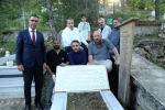 Hattat Muhittin Tanır’a vefa: 70 yıl sonra ta’lik hatla yazılan mezar taşı dualarla kabrine konuldu