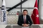 Hava taksiyle köyüne uçtu, tarlaya indi