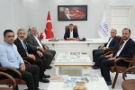 Hizmet-İş Genel Başkanvekili Özdemir’den belediye işçilerine birlik çağrısı