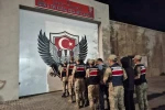 Iğdır’da 11 düzensiz göçmen ve 5 organizatör yakalandı