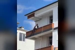 Iğdır’da inşaatın 4. katına çıkan şahsı polis ekipleri ikna etti 