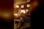 İki katlı müstakil ev küle döndü, görme engelli bir kişi hayatını kaybetti