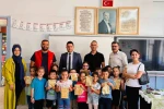 Ilıdağlı öğrenciler kırtasiye malzemeleri sevinci yaşadı