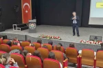 İLKEM’de YKS adaylarına ‘Sivri Hoca’ dopingi