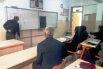 İnşaat ustasından engelli öğretmene tablo sürprizi