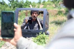 İnşaatı bıraktı, çoban oldu; eski televizyon kasasıyla şöhreti yakaladı