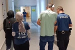 İnşaattan düşen malzeme yayaya isabet etti: 1 yaralı