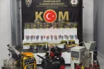 Isparta’da kaçakçılık operasyonunda binlerce kaçak ürün ele geçirildi