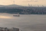 İstanbul’da deniz ulaşımına sis engeli: 15 şehir hatları seferi iptal edildi