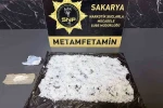 İstanbul’dan Zonguldak’a uyuşturucu sevk eden şahıslar Sakarya’da yakalandı