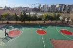 İZAKUT İzmir gönüllüleri Defne’de iki spor sahası yaptı