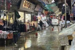 İzmir tarihi Kemeraltı Çarşısı sular altında