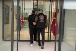 İzmir’de 27 yıl hapis cezasıyla aranan şahıs yakalandı