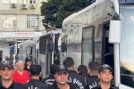 İzmit Belediyesi’ne yönelik soruşturma kapsamında gözaltına alınan şüpheliler, İstanbul’da sağlık kontrolünden geçirildi