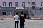 Jandarma çeşitli suçlardan aranan 46 kişi yakalandı