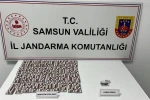 Jandarma taksideki yolcuları uyuşturucuyla yakaladı