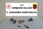 Jandarmadan ruhsatsız silah operasyonu