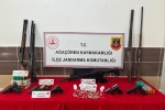 Jandarmanın düzenlediği uyuşturucu ve kaçak silah operasyonunda 7 kişi gözaltına alında