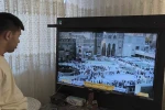 Kabe maketine sarılarak dua etmişti: Engelli gencin umre hayali gerçek oluyor