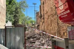 Kadıköy’de yıkım sırasında 2 işçi göçük altında kaldı