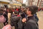Kahramanmaraş’ta öğrenciler, saldırıda hayatını kaybedenler için dua etti