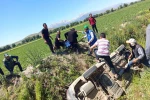 Kahramanmaraş’ta otomobil kanala uçtu: 4 yaralı