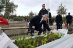 Kahramanmaraş’ta protokolden bayram öncesi şehitlik ziyareti