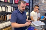Kalın kılıf ve uzun şarj süresi sıcak havalardan cep telefonları için büyük risk 