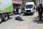 Kamyonun çarptığı yaşlı kadın ağır yaralandı