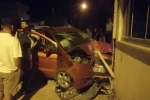 Kapaklı’da alkollü sürücü bina duvarına çarptı: 2 yaralı