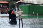 Kaplıca sular altında, vatandaşlar şifa peşinde