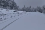 Kar manzarası kartpostallık görüntüler oluşturdu 