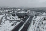 Kar yağışı sonrası beyaza bürünen alanlar dronla görüntülendi
