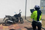 Karaman’da devrilen motosikletin sürücüsü yaralandı