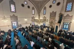 Karapınar'da bayram namazında vatandaşlar camilere akın etti