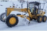 Karda mahsur kalanlar ekipler tarafından kurtarıldı 