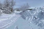 Karlıova’da kar yağışı etkisini sürdürüyor