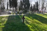 Kartepe’de bayram öncesi mezarlıklarda temizlik çalışması