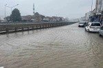 Kavak’ta sağanak yağış etkili oldu: Yollar göle döndü