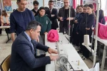 Kaymakam Dalak öğrencilerle dikiş dikip çapa yaptı 