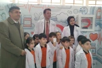Kaymakam Kızılgüneş, miniklerle doktor önlüğü giydi