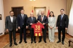 Kayserispor heyetinden MHP Genel Başkanı Bahçeli’ye ziyaret
