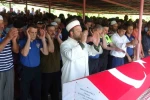 Kazada ölen emekli komiser, son yolculuğuna uğurlandı