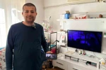 Keçilerine olan sevgisini teknolojiyle birleştirdi, anbean onları izliyor