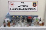Kemer’de kaçak ve sahte içki ele geçirildi
