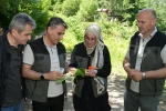 Kestane ormanlarını korumak için 5 bin samuray arısı doğaya salındı