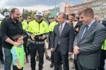 Kırıkkale’de motosiklet kazası geçiren sürücülere kask hediye edildi