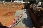 Kırılan beton pampası kolu 2 işçiyi yaraladı