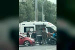 Kırmızı ışıkta geçtiği ileri sürülen motosiklet başka bir motosikletle çarpıştı: 1 yaralı